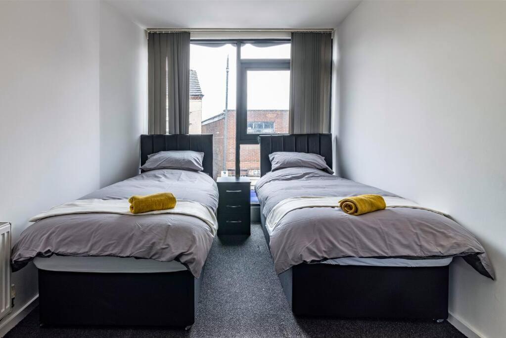 Modern Flat In Eastwood Town Centre Appartement Buitenkant foto